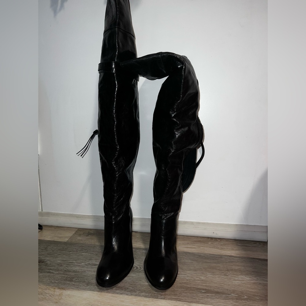 Knee high boots - black